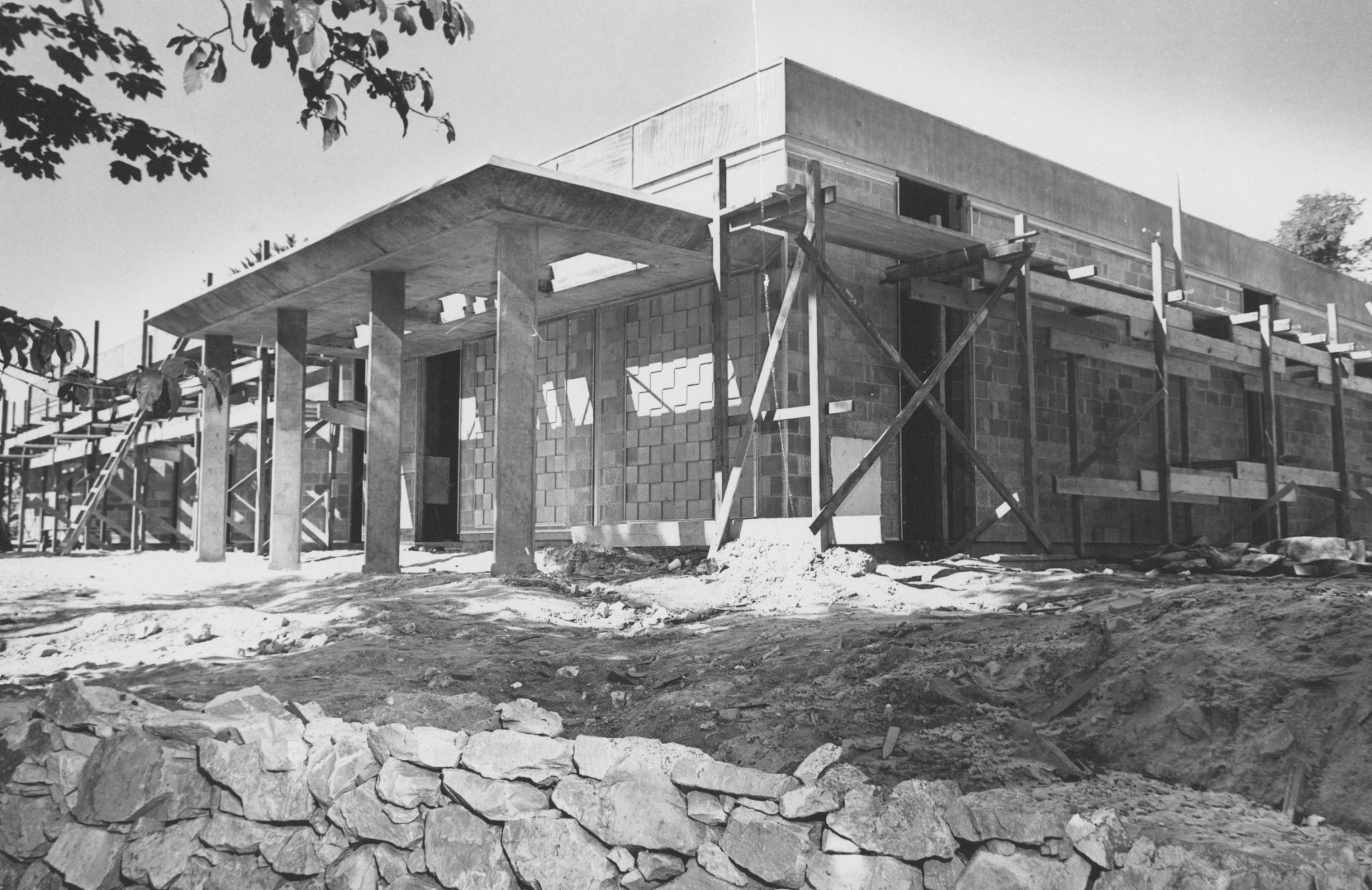 Library construct 01